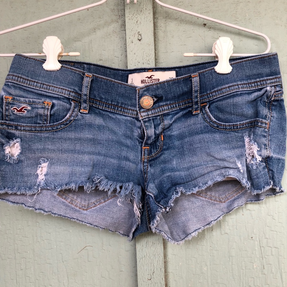 Hollister distressed short shorts